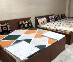 Shri Purushottam Vatika