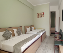 Shri Thakur Ji Ashram